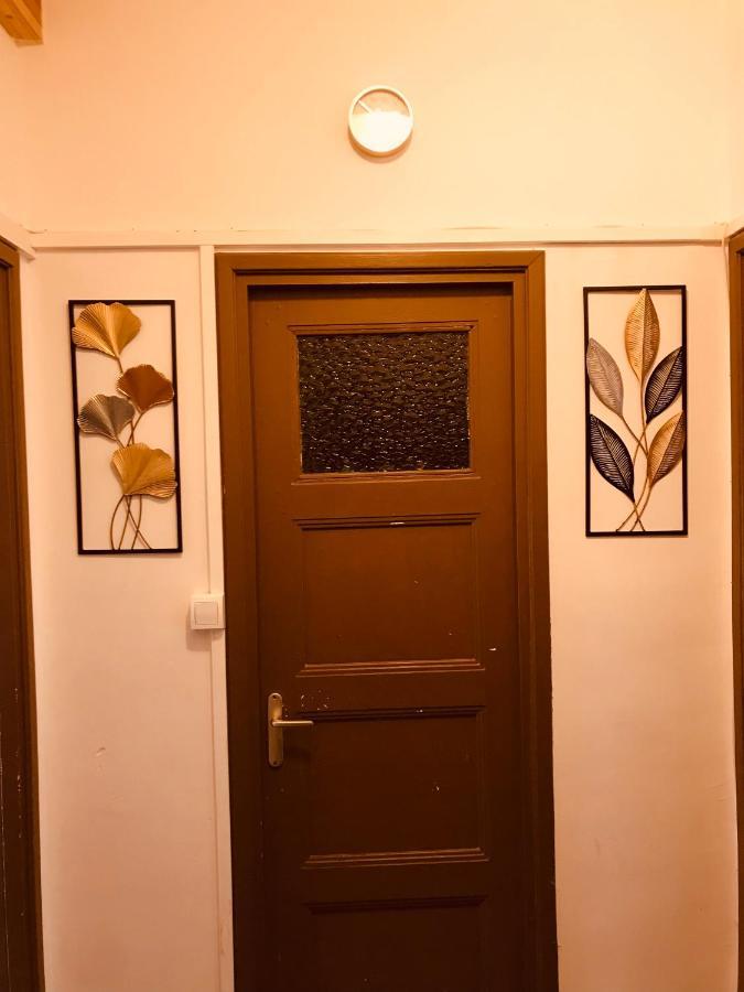 Royal Street Accommodation Кале Екстериор снимка